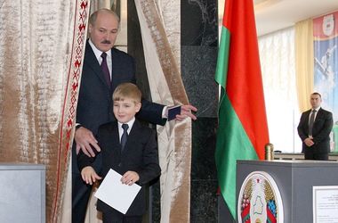 11 жовтня 2015 року, 9:11 Переглядів:   У Білорусі стартували президентські вибори