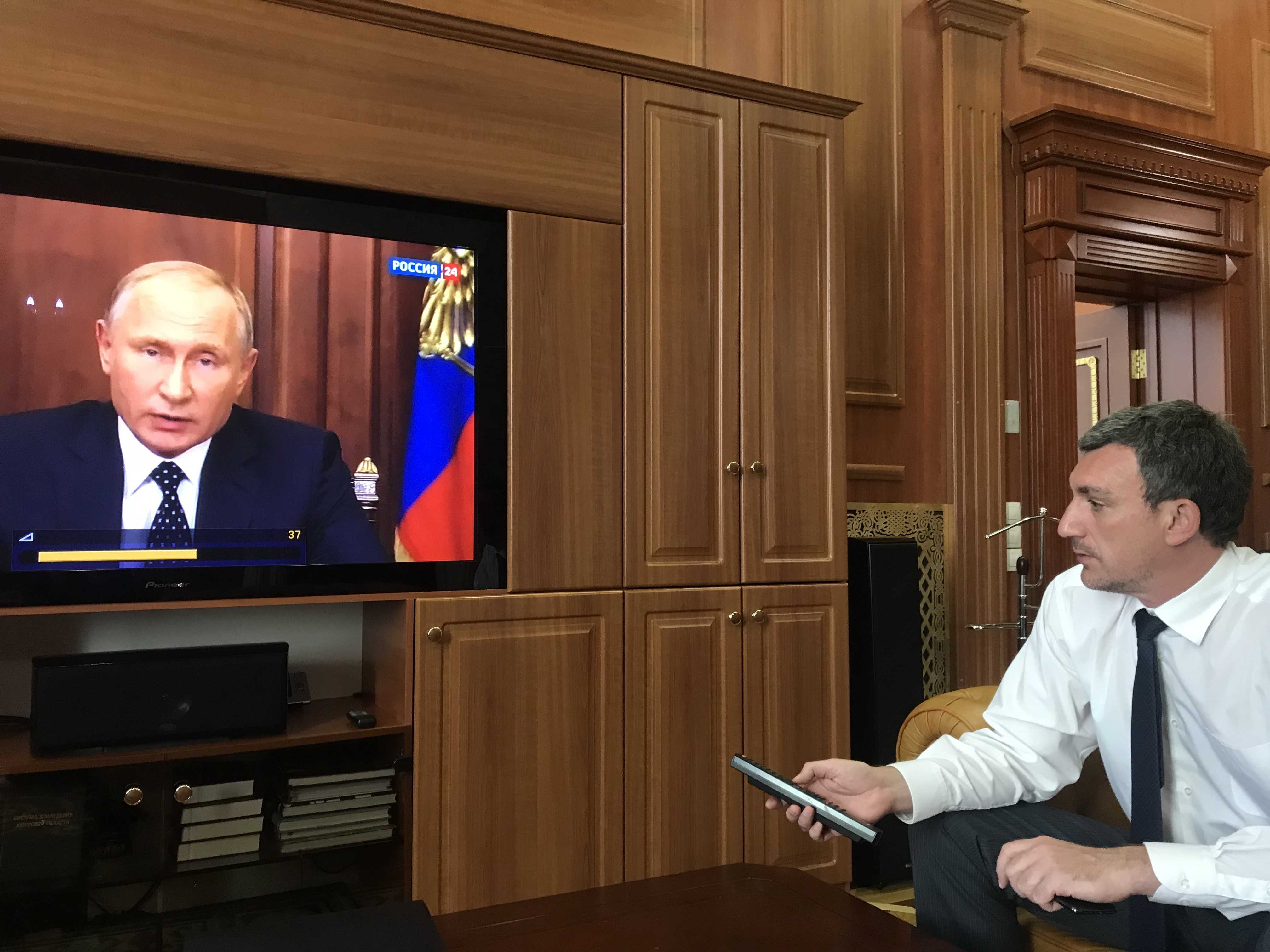 Через п'ять хвилин проблема вирішена, слухаємо Путіна